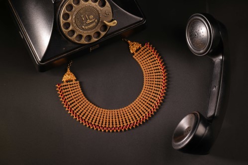 Handcrafted bridal gold choker — Thrimurti Jewellers