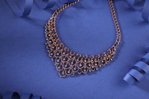 Diamond gold necklace